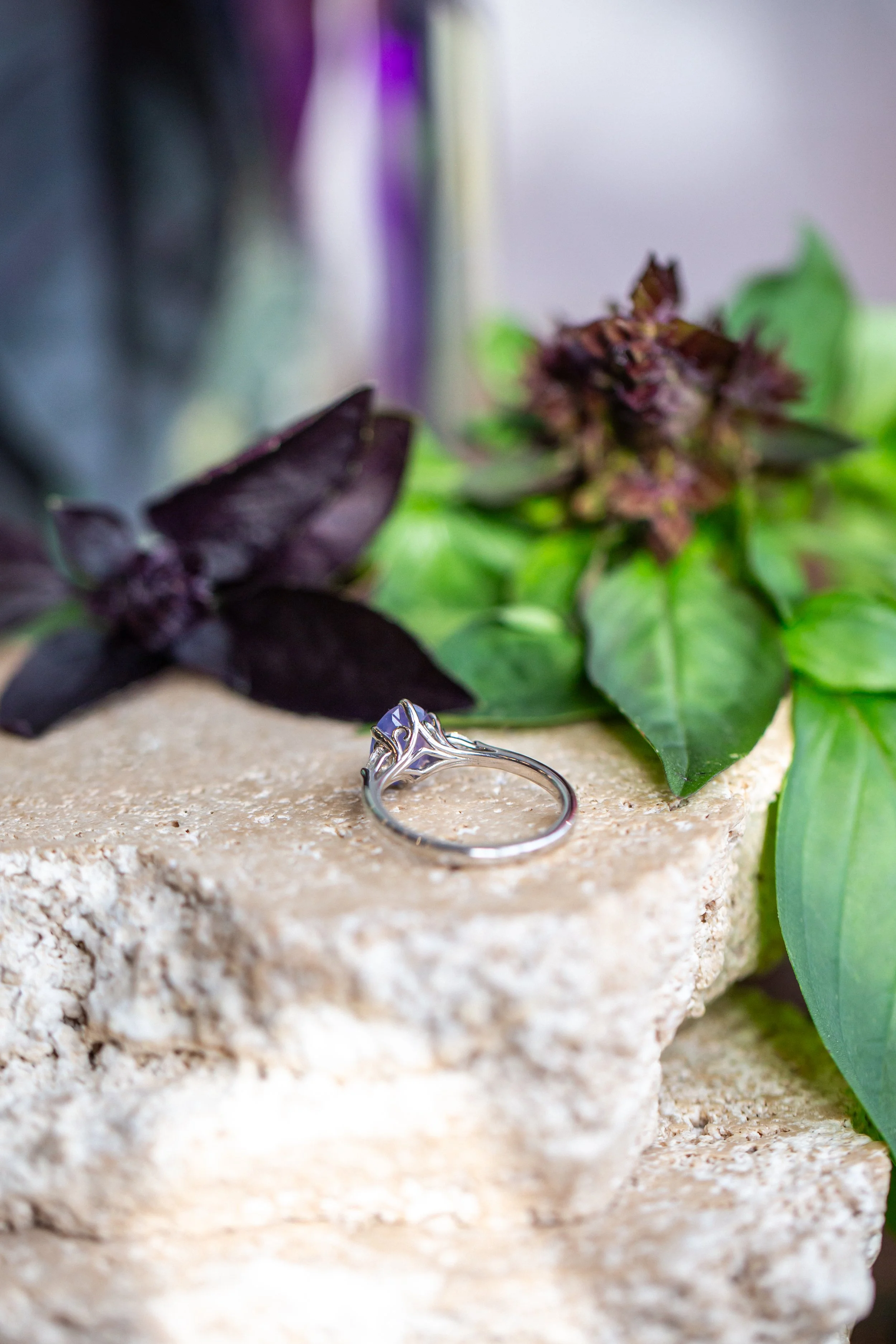 VINTAGE cushion ring 20号 LYDIA RING 2.33ct Antique Cushion Cut Lab Grown Diamond — RENDRAG